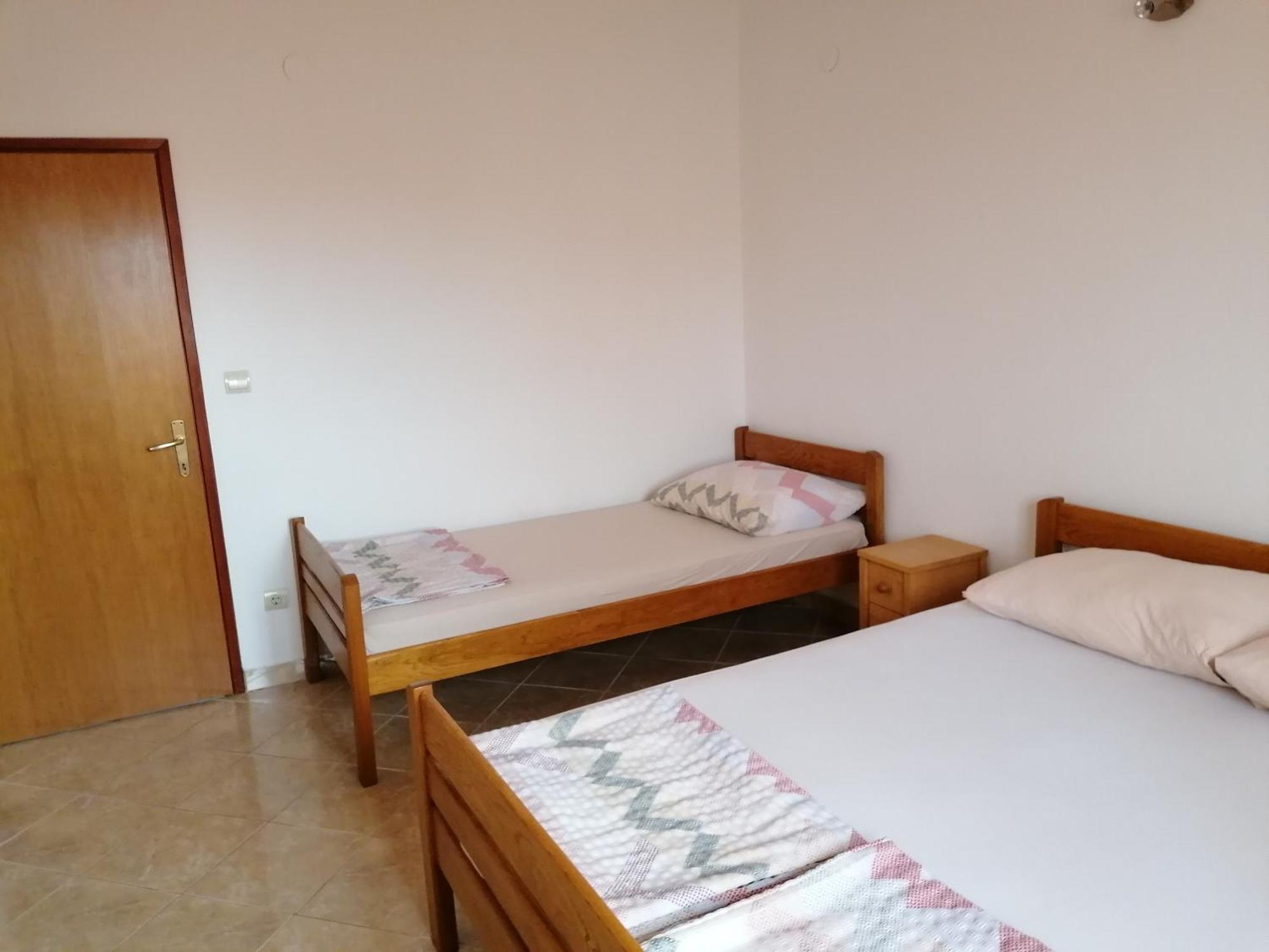 Apartments Villa Venera Ražanac Extérieur photo