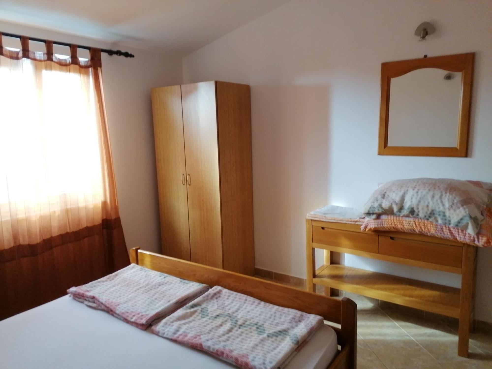 Apartments Villa Venera Ražanac Extérieur photo