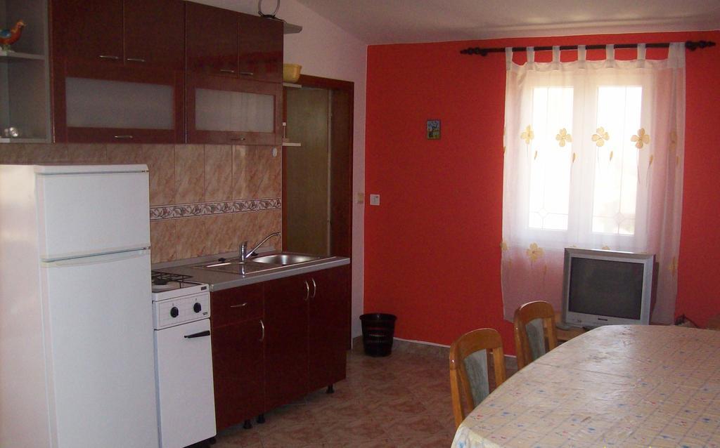 Apartments Villa Venera Ražanac Chambre photo